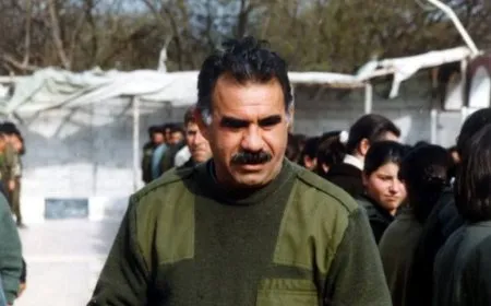 ‘Rêbertî hêza me ye, azadiya wî çareserî û aştî yeˈ