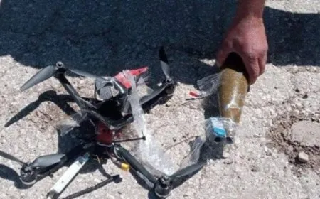 Di topbarana li ser gundekî Helebê de 10 kes birîndar bûn