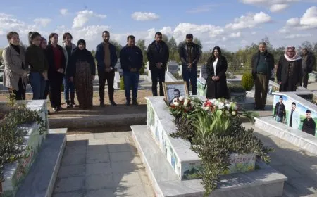 Şehîdên komkujiya Teqil Beqil li ser gorên xwe hatin bibîranîn