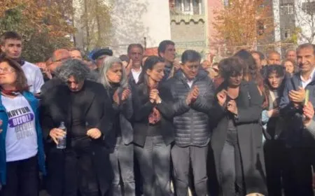 Li Dersimê girse li dijî qeyûmê dest bi meşê kir