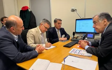 Şandeya Rêveberiya Xweser bi parlamenterên ewropî re civiya