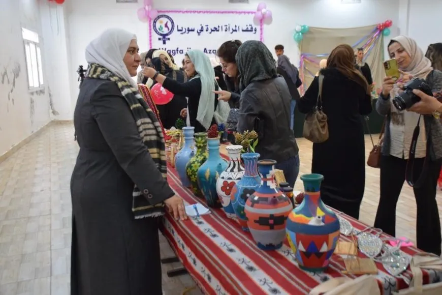 Li Reqayê pêşangeha hunera jinan