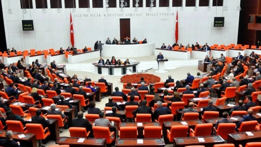 DEM partî û CHP’ê civînên meclisê boykot dikin