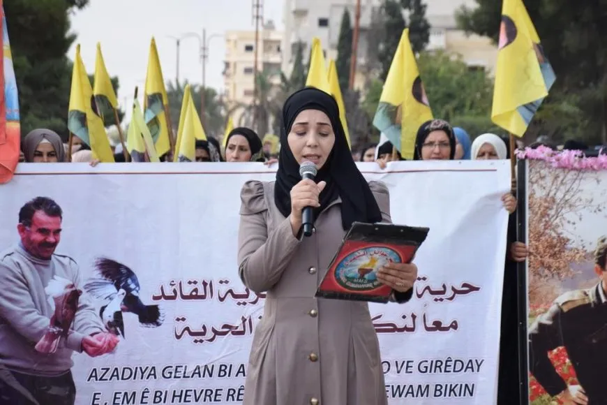 Li Reqayê bi sedan kes ji bo Rêber Abdullah Ocalan meşiyan