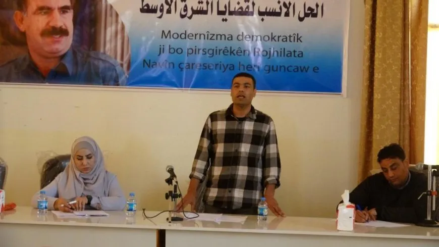 Li Reqayê têkildarî mondernîteya demokratîk panel