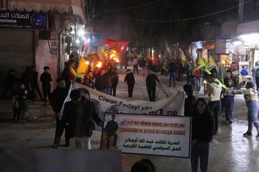 Ciwanên Helebê ji bo bidawîkirina pergala êşkence û qirkirinê meşiyan