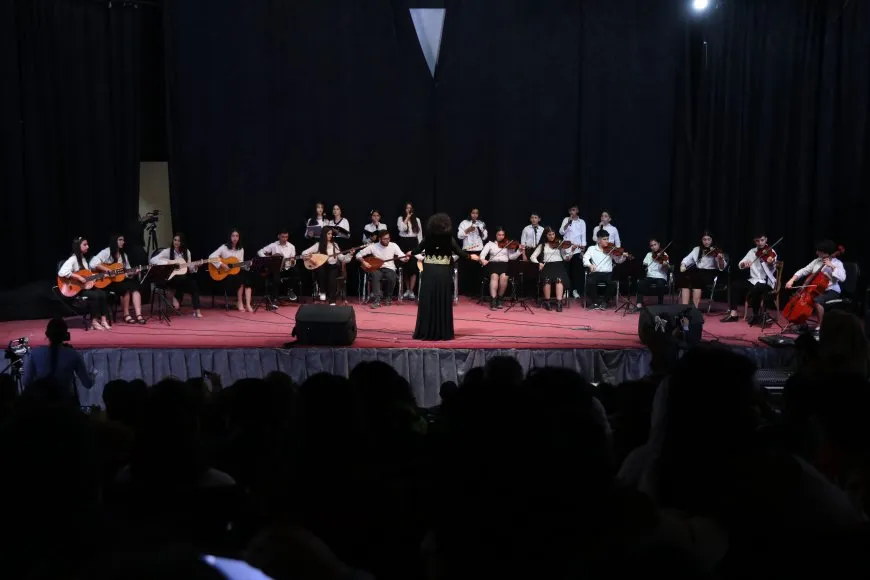 Li Qamaişloyê Orkestra Rojava konsertek li dar xist