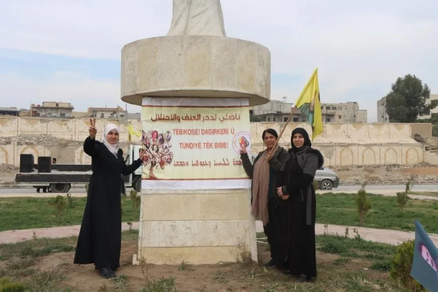 Li Reqayê pankartên 25ˋê Mijdarê hatin daliqandin
