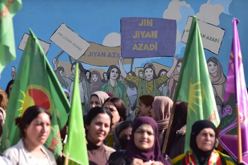 Ji bo Werîşe Mûradî bi hezaran kes derketin qadan