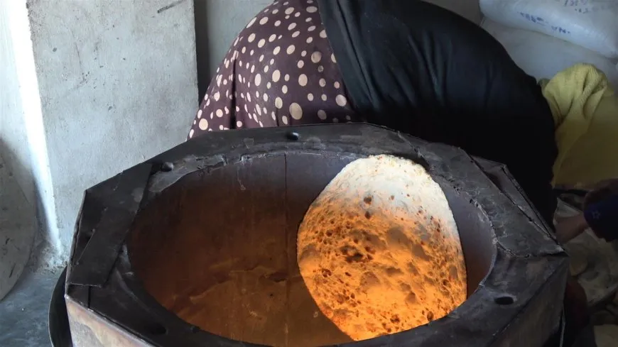 Bi çêkirina nan piştgiriya malbatên xwe dikin