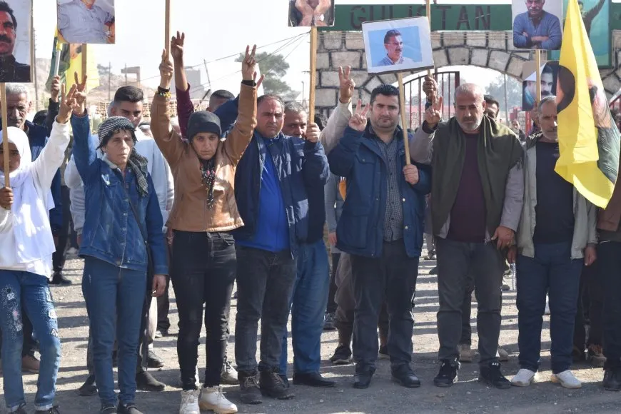 Xelkê Efrîn û Şehbayê li dijî pergala qirkirin û îşkenceyê meşiyan