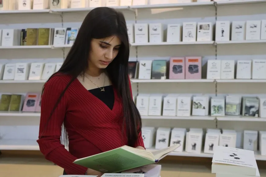 Weşanxaneya Aram pêşangehek vekir