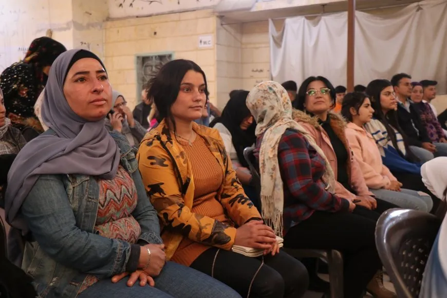 Tevgera Hîlala Zêrîna a Helebê konser li dar xist