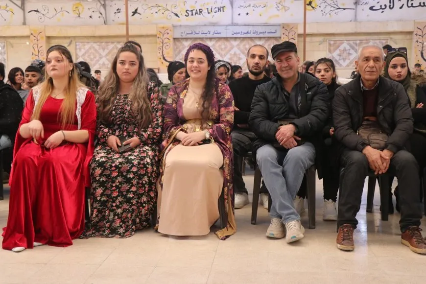 Tevgera Hîlala Zêrîna a Helebê konser li dar xist
