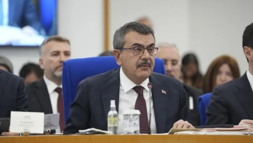 DEM Partî: Em ji mafê perwerdeya bi zimanê dayikê paşvegavê naavêjin