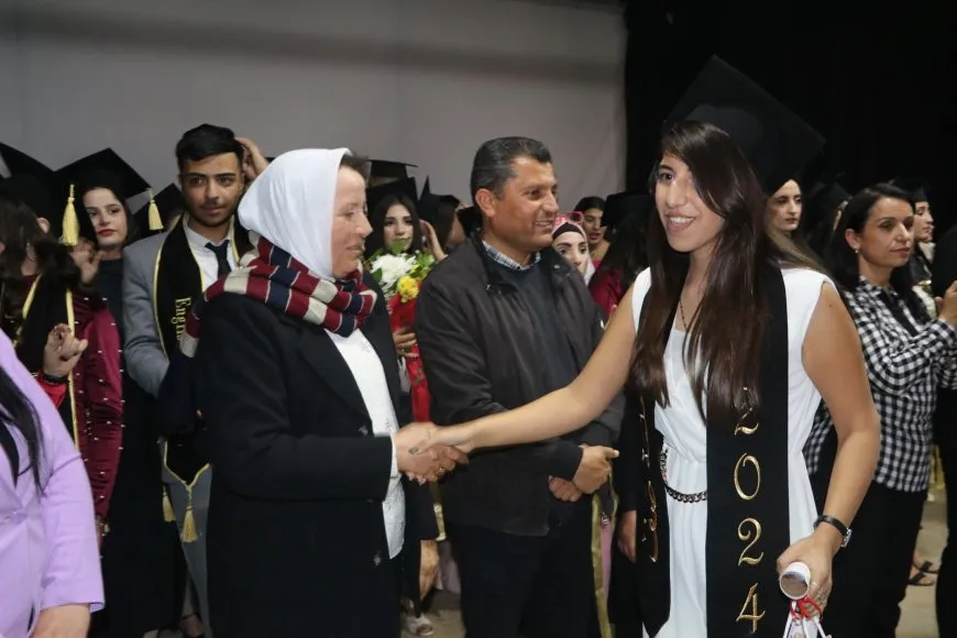 79 xwendekarên peymangehên kantona Efrîn û Şehbayê derçûn