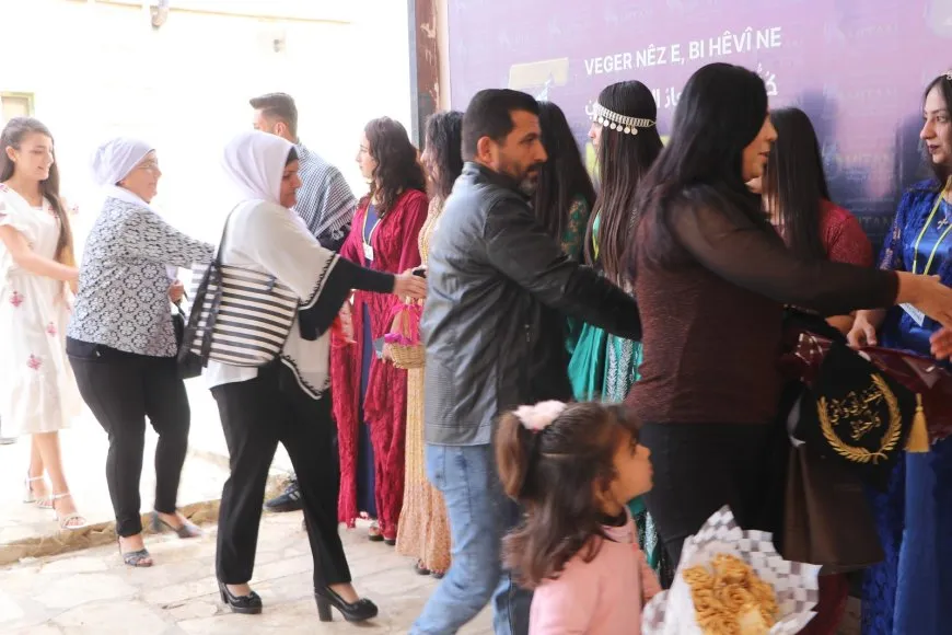 79 xwendekarên peymangehên kantona Efrîn û Şehbayê derçûn