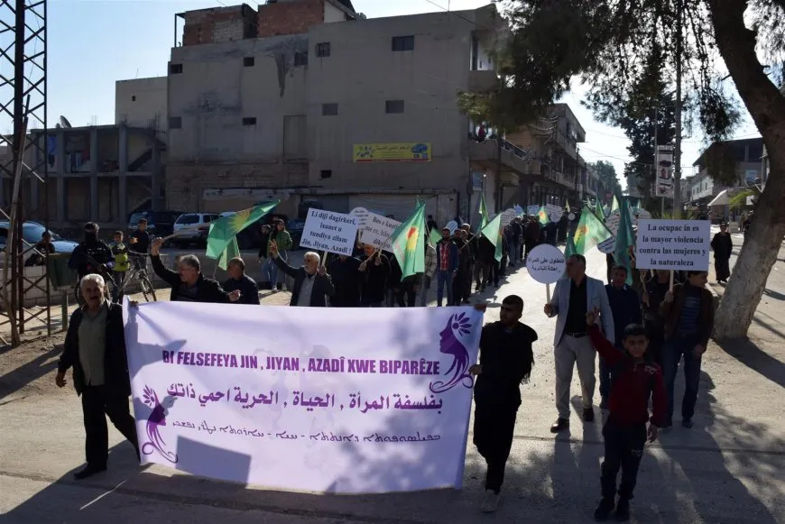 ˋPêşeroja me bi azadiya jinan ve girêdayî yeˊ