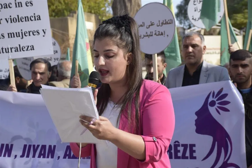 ˋPêşeroja me bi azadiya jinan ve girêdayî yeˊ