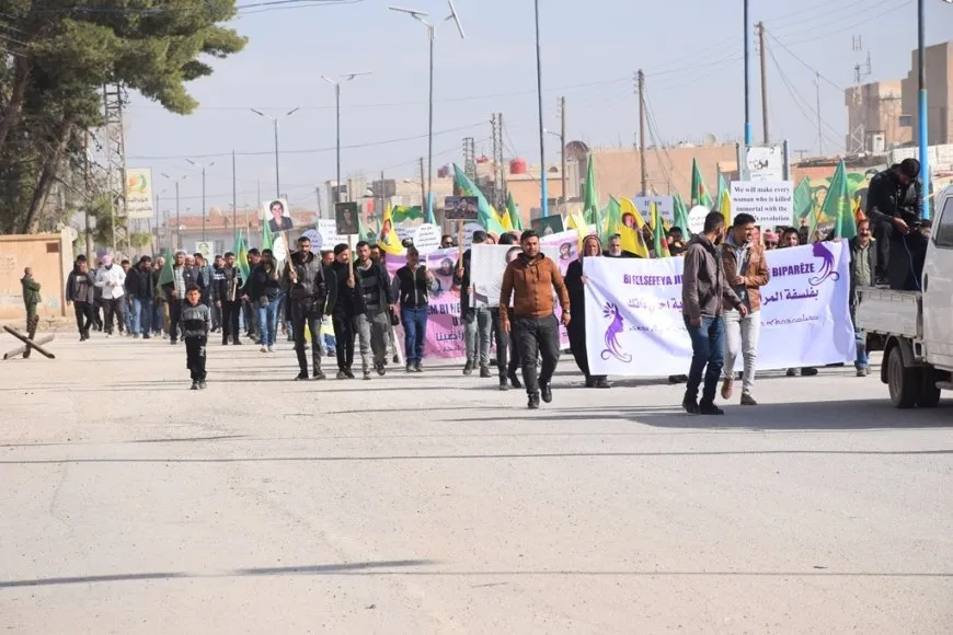 ˋPêşeroja me bi azadiya jinan ve girêdayî yeˊ