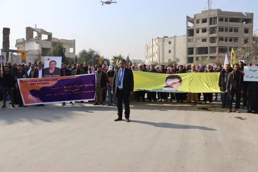 ˋPêşeroja me bi azadiya jinan ve girêdayî yeˊ