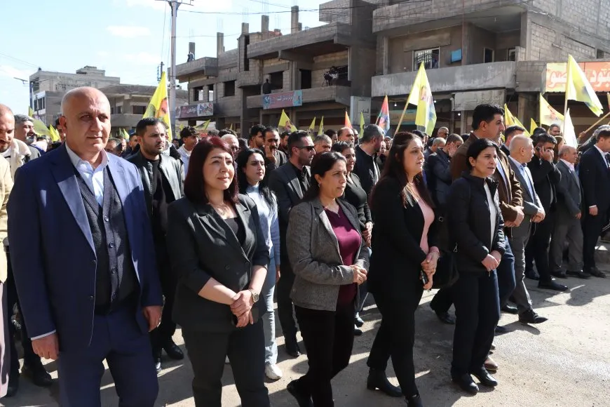 Li Qamişlo û Girkê Legê meş: Rêber Apo vîna me ye