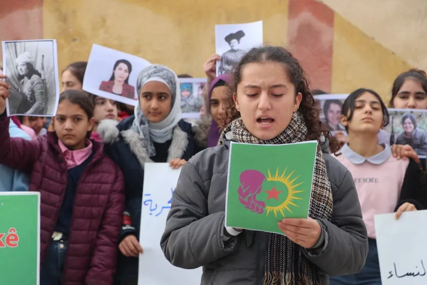 Bandorên tundiyê û çawaniya bidawîkirina wê mijarên çalakiyên 25ˋê Mijdarê bûn