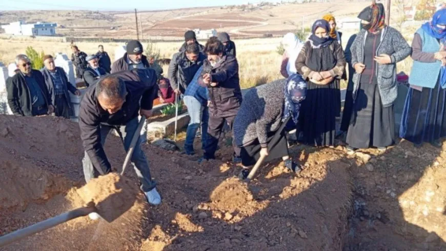 Cenazeyê Rojger Hêlîn li Hezexê hat oxirkirin