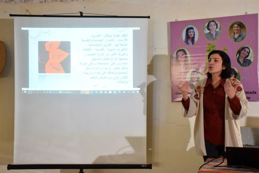 Li Jinwar têkildarî 25'ê Mijdarê panel