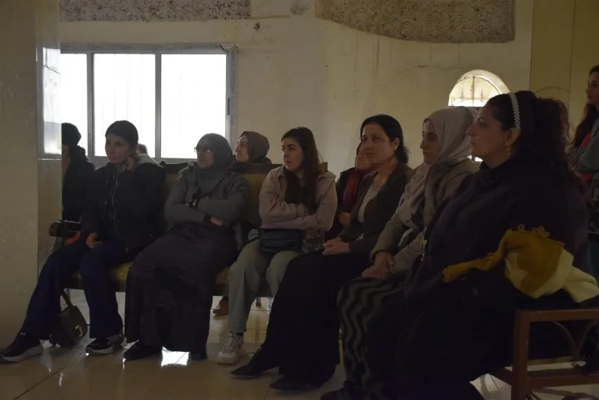 Li Jinwar têkildarî 25'ê Mijdarê panel