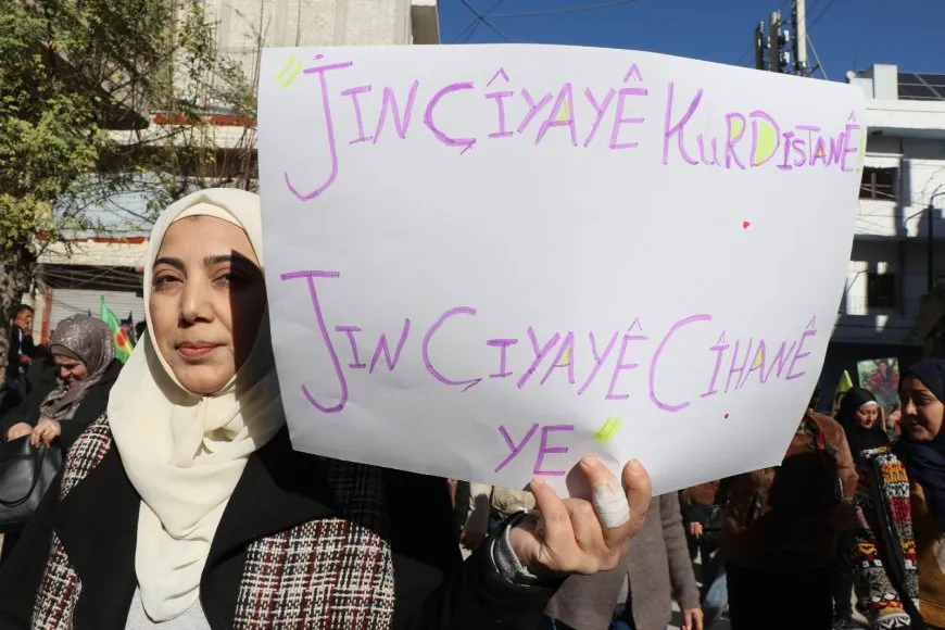 Li 3 bajaran meş: Wê têkoşîna li dijî tundiyê bidome