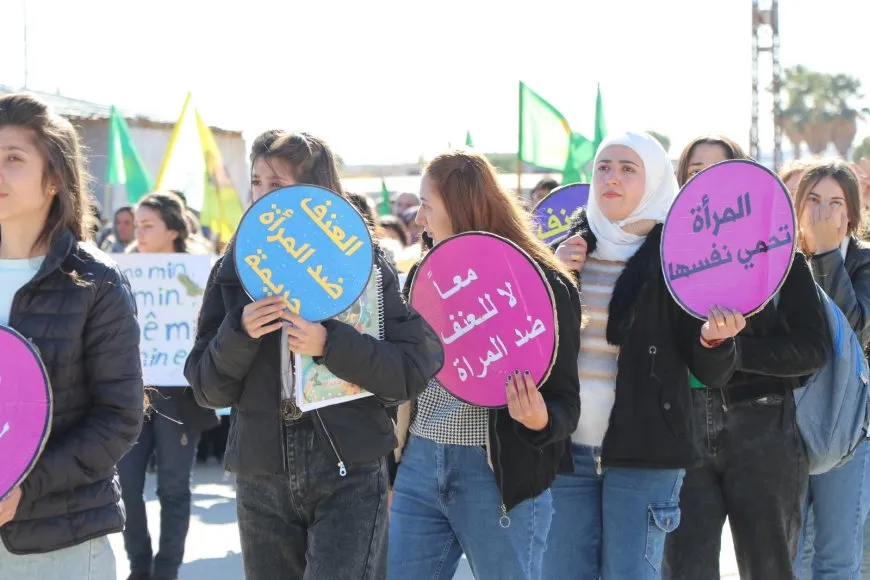 Li 3 bajaran meş: Wê têkoşîna li dijî tundiyê bidome