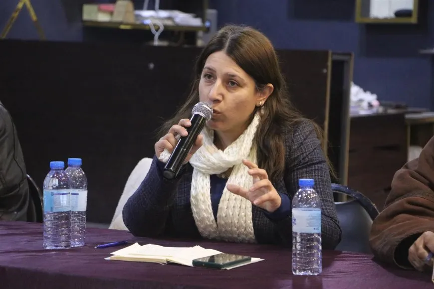 Têkildarî xurtkirina eniyeke nîştimanî ya hundirîn panel