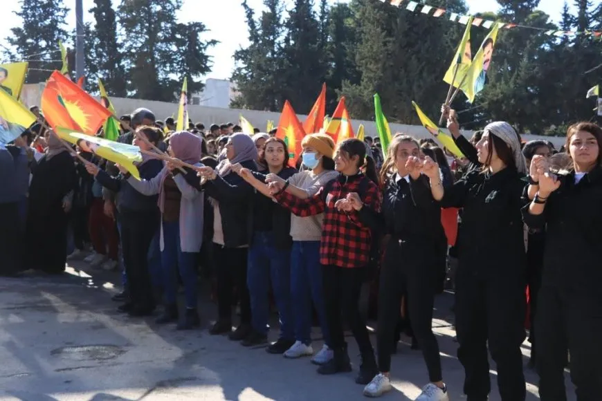 Li Herêma Bakur û Rojhilatê Sûriyeyê pîrozbahiyên salvegera PKKˋê