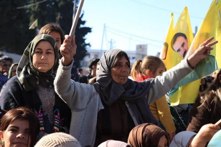 Li Herêma Bakur û Rojhilatê Sûriyeyê pîrozbahiyên salvegera PKKˋê