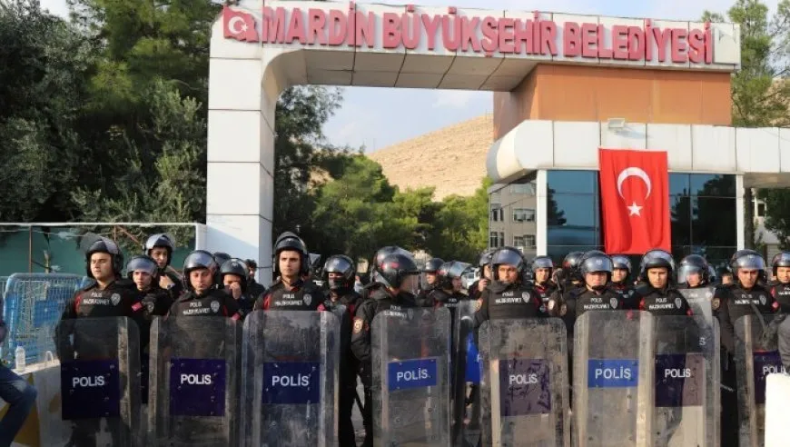 Qeyûmê Mêrdînê gelek kes ji kar derxistin