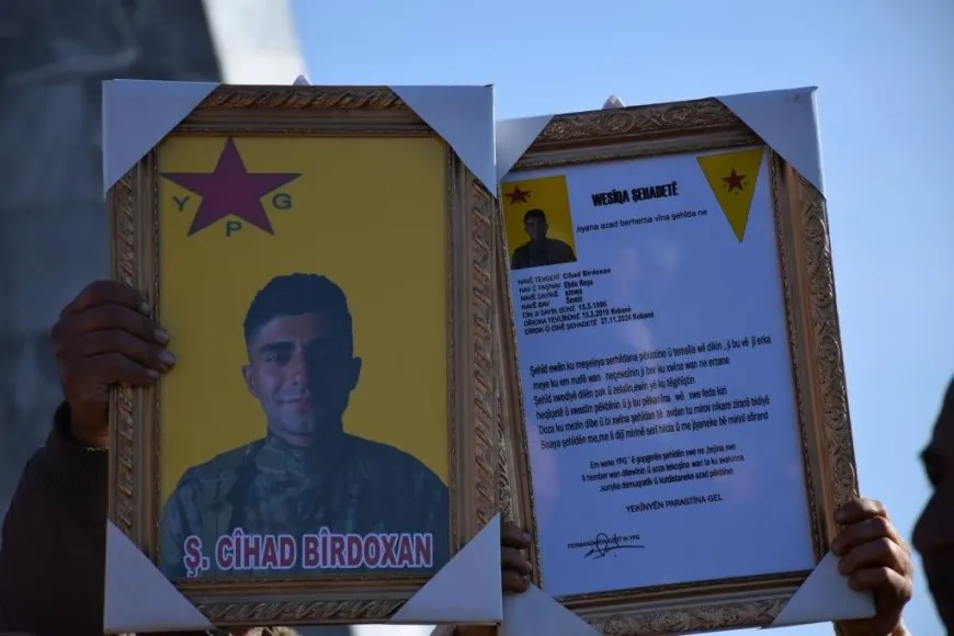 Gelê Kobanê 2 pakrewanên xwe oxir kirin