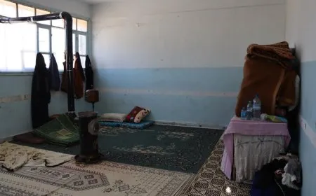 Li Reqayê piştgiriya koçberan dewam dike