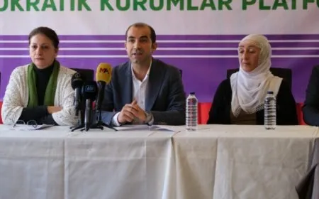 Deklarasyona ‘Çareseriya demokratîk û Meşa Azadiyê’ tê eşkerekirin 