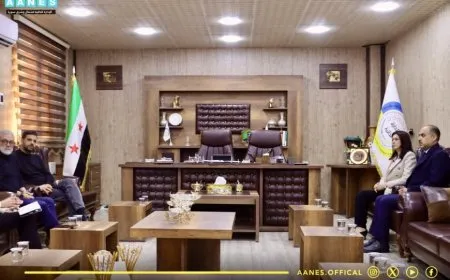 Şandeyek Katalonyayî piştgiriya xwe ji Rêveberiya Xweser re nîşan da
