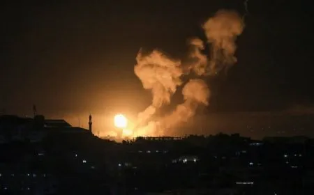 Îsraîlê tesîsên çekan bombebaran kirin