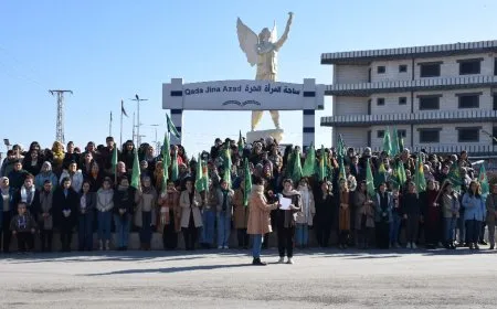 ‘Bi şoreşa Rojava dê mafên hemû jinên Sûriyeyê bên parastin’