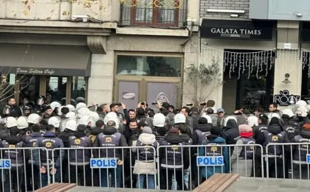 Li Stenbolê di êrişa li dijî çalakiya rojnamevanan de gelek kes hatin destgîrkirin