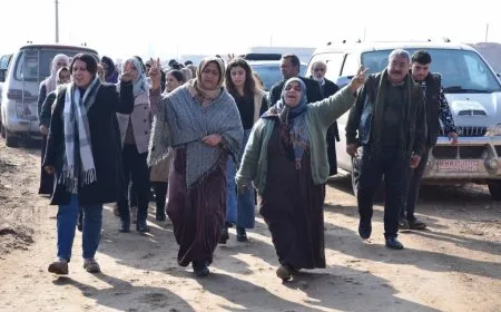 Di merasîma sersaxiyê de soza şopandina xeta şehîdan hat dayîn