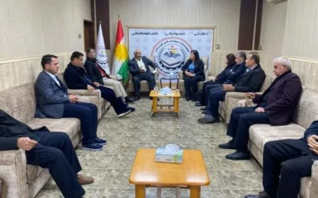 Şandeyeke KNK'ê li Hewlêrê bi 2 partiyan re civiya