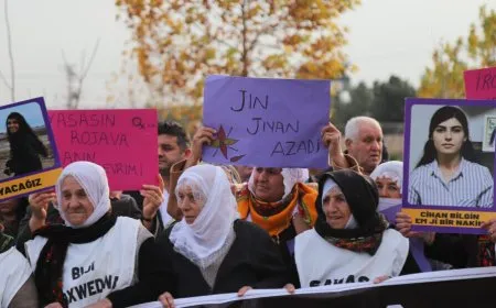 ˋXwedîderketina li Rojava Wezîfeyeke mirovî yeˊ
