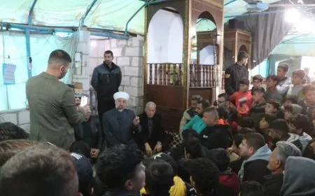 El Xiznewî ji koçberên Serêkaniyê re civînek li dar xist