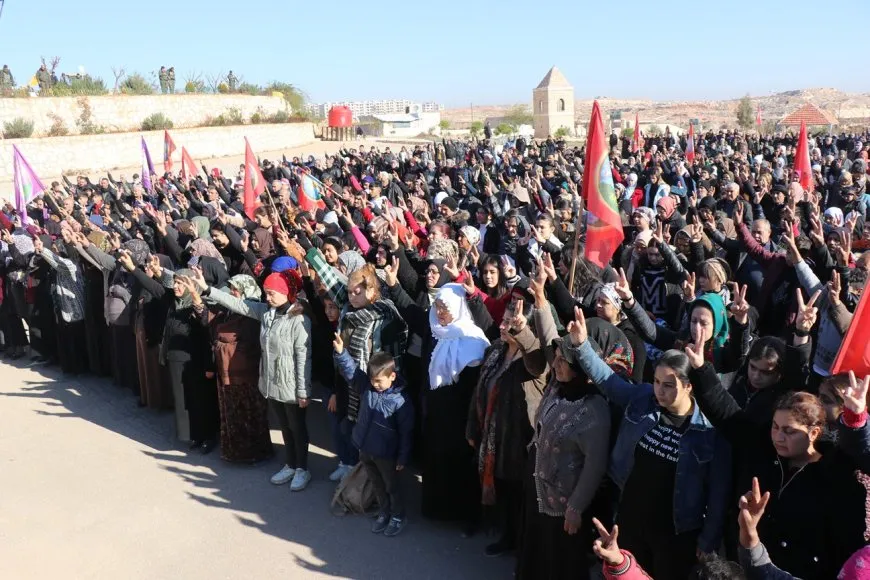 Şehîd Egîd Efrîn bi merasîmeke girseyî hat oxirkirin
