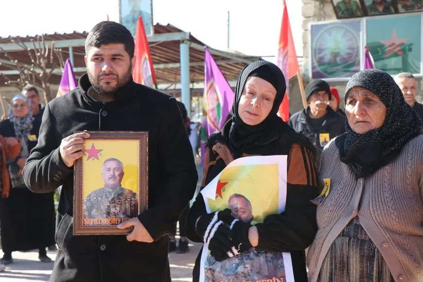 Şehîd Egîd Efrîn bi merasîmeke girseyî hat oxirkirin