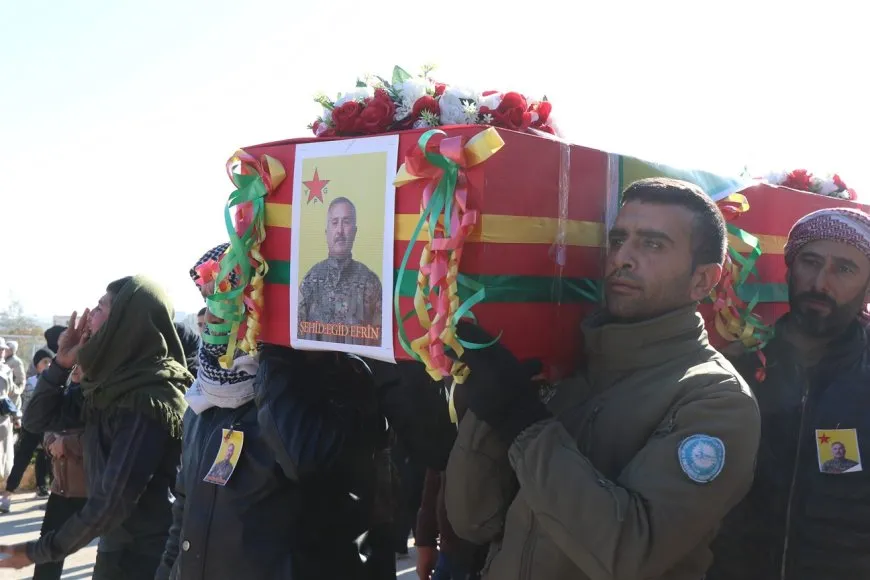Şehîd Egîd Efrîn bi merasîmeke girseyî hat oxirkirin